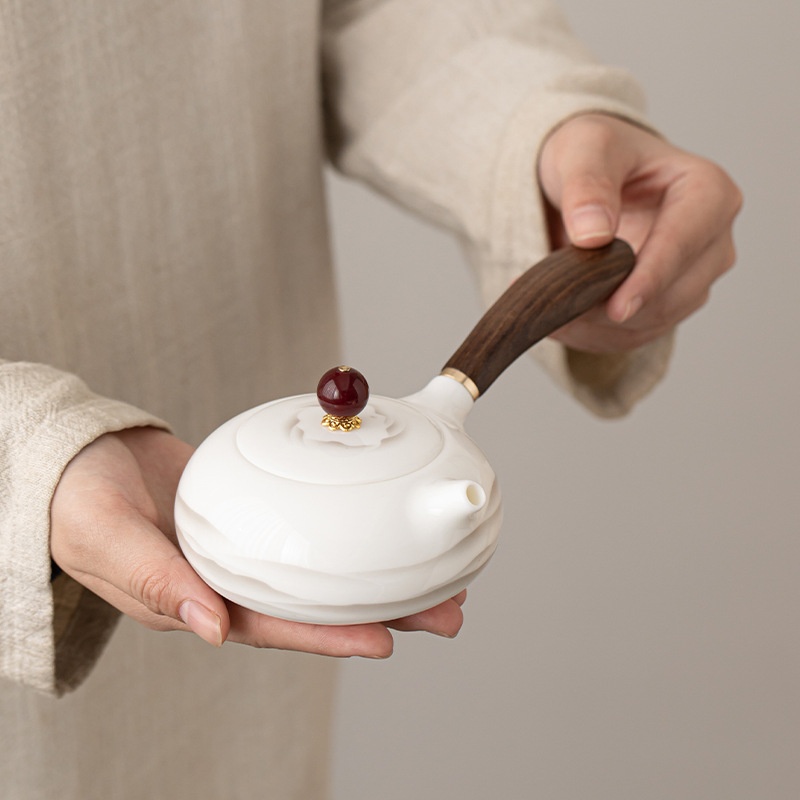 Side-handle teapot, photo 4