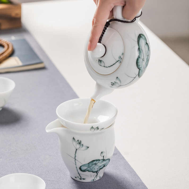Teapot, lotus leaf, photo 2