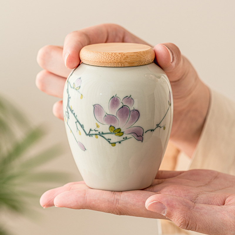 Tea jar, magnolia